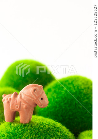 2026 New Year's Card Material: Year of the Horse, Haniwa Horse and Green Tomb 125528527