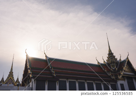 solo travel with man chilling see city life in bangkok thailand in summer season solo travel with man chilling see city life in bangkok thailand in summer season 125536585