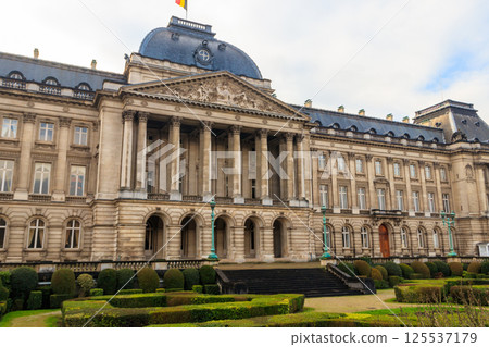 Facade of the Royal Palace in Brussels, Belgium 125537179