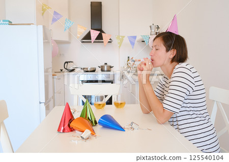 Happy Birthday at Home concept. 125540104