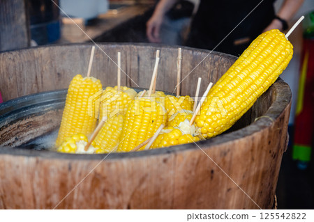 corn corn 125542822