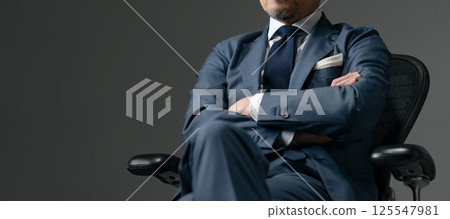 Businessman executive at hand 125547981