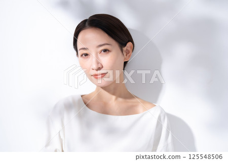 Sunshine Beauty Summer 125548506