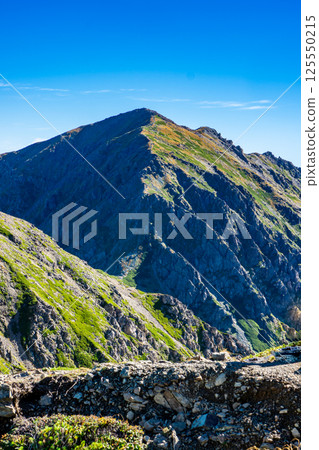 Mt. Akuzawa seen from Mt. Arakawa (the turning point for Arakawa hut) Southern Alps Mt. Akuzawa and Mt. Arakawa climbing 125550215