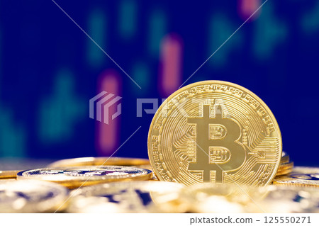 The gold coin's value fluctuated on the finance chart, reflecting the dynamics of the economy and currency exchange rates, crucial factors for investment decisions in the financial business world. 125550271