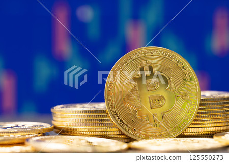 The gold coin's value fluctuated on the finance chart, reflecting the dynamics of the economy and currency exchange rates, crucial factors for investment decisions in the financial business world. The gold coin's value fluctuated on the finance chart, reflecting the dynamics of the economy and currency exchange rates, crucial factors for investment decisions in the financial business world. 125550273