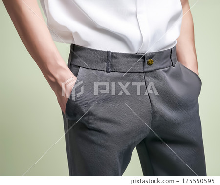 無性別時尚:不受性別束縛的時尚風格圖片素材 無性別時尚:不受性別束縛的時尚風格圖片素材 125550595