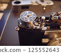 Vintage camera mechanism 125552643