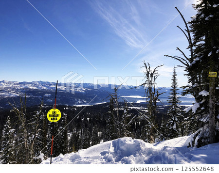 Ski area and views of Brundage Mountain ski resort. Ski area and views of Brundage Mountain ski resort. 125552648