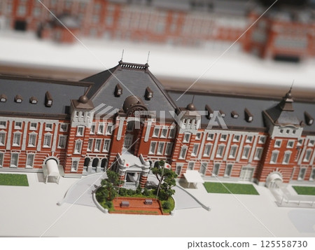 Tokyo Station Marunouchi Exit Red Brick Station Building Tokyo Station Marunouchi Exit Red Brick Station Building 125558730