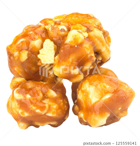 Caramel Popcorn isolated on white background 125559141