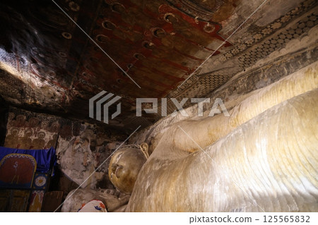 [斯里蘭卡] 丹布拉石窟寺 125565832