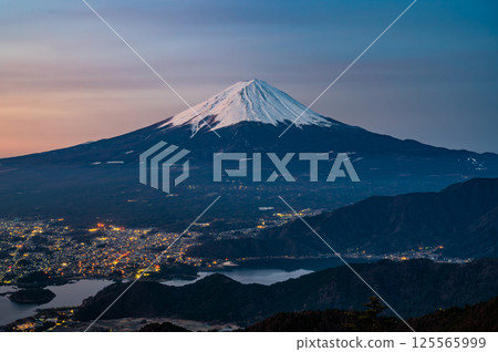 山梨縣河口湖和富士山 山梨縣河口湖和富士山 125565999