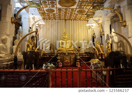 [斯里蘭卡] 佛牙寺 125566237