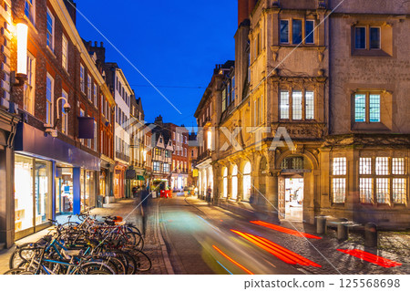 Downtown Cambridge city skyline, shopping street in England Downtown Cambridge city skyline, shopping street in England 125568698