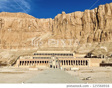 Queen Hatshepsut funeral 125568916