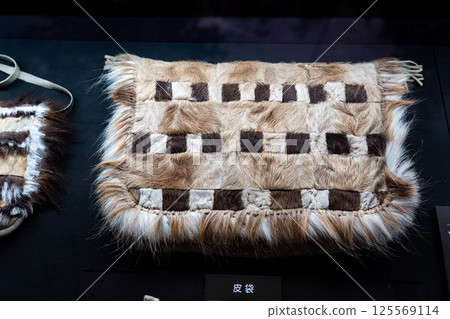 傳統皮草包 125569114