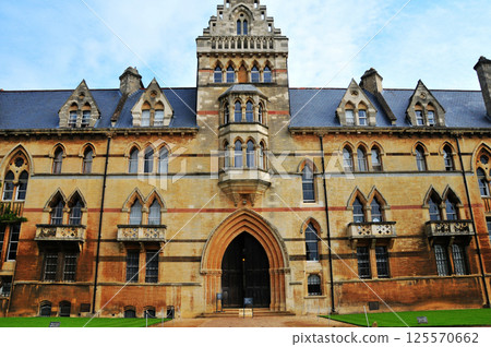 Traditional architecture in Oxford, England Traditional architecture in Oxford, England 125570662