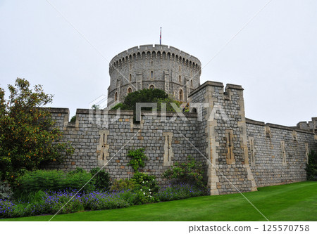 buildings in Windsor Castle, England buildings in Windsor Castle, England 125570758