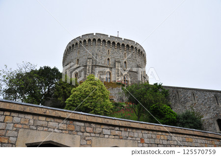 buildings in Windsor Castle, England 125570759