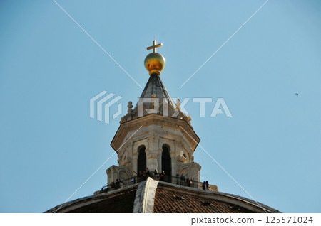 Partial photo of the famous Florence cathedral in Italy Partial photo of the famous Florence cathedral in Italy 125571024