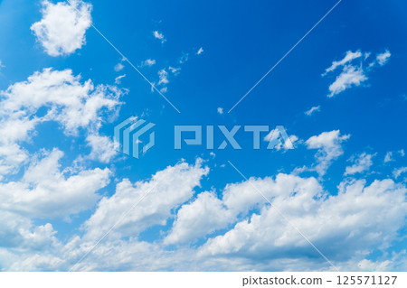 四月陰雲密布 125571127