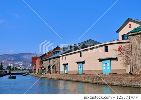 Otaru canal and warehouse group 125571477