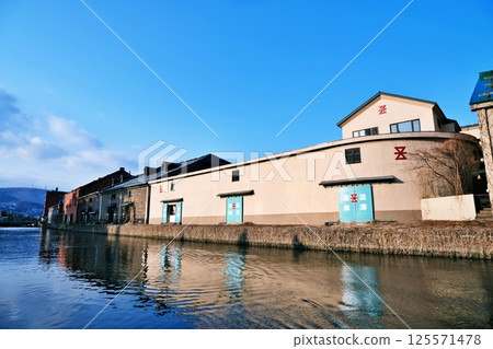 Scenery of Otaru Canal, Hokkaido 125571478