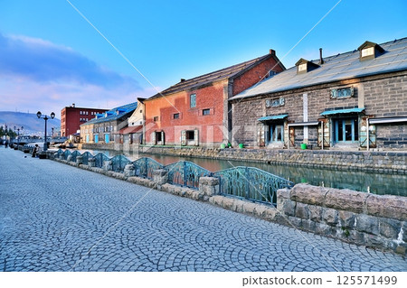北海道小樽運河風景 125571499