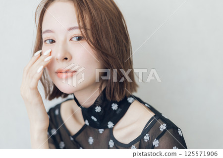 Hairstyle images for young women 125571906