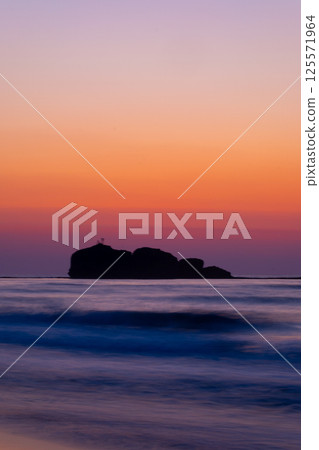 Okinoshima Island at Shirato Beach, Shirato, Tottori City, Tottori Prefecture Okinoshima Island at Shirato Beach, Shirato, Tottori City, Tottori Prefecture 125571964