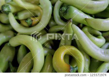 Green banana pepper Green banana pepper 125571974