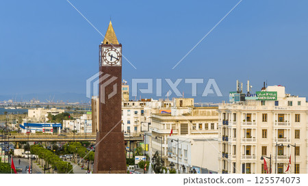 Streets of the new town of Tunis, Tunisia / Avenue Habib Bourguiba, Tunis 125574073