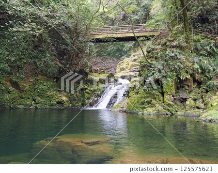 Mie Prefecture Akame 48 Waterfalls Spirit Snake Waterfall 125575621