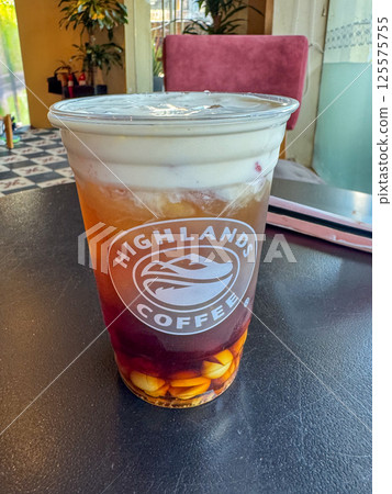 Highland Coffee 125575755