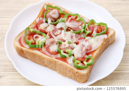 披薩吐司 125576895