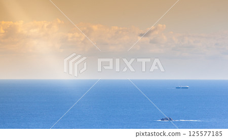 Seascape with ship on water surface 125577185