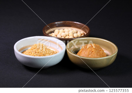 Soybeans, Miso and Miso Powder Soybeans, Miso and Miso Powder 125577355