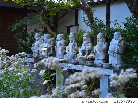 Kagedo Fujibakama and the Seven Lucky Gods 125578989