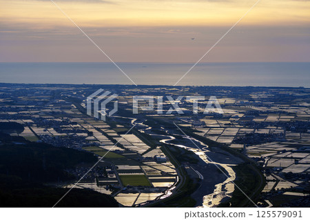 The Tedori River alluvial fan seen from Sky Shishiku 125579091