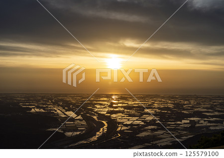 The Tedori River alluvial fan seen from Sky Shishiku 125579100