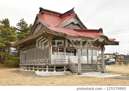 拍攝北海道函館根崎川滝神社的春季景象 拍攝北海道函館根崎川滝神社的春季景象 125579993