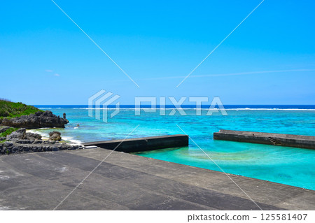 與論島宇勝漁港 125581407