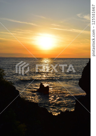 Sunset over the East China Sea from Yoron Island Sunset over the East China Sea from Yoron Island 125581667