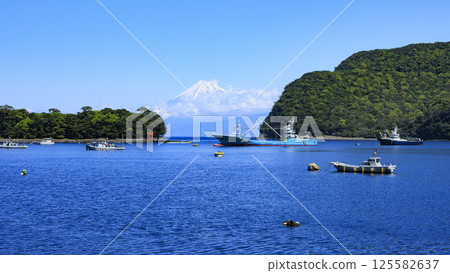 Suruga Bay and Mt. Fuji as seen from Toda Fishing Port Suruga Bay and Mt. Fuji as seen from Toda Fishing Port 125582637