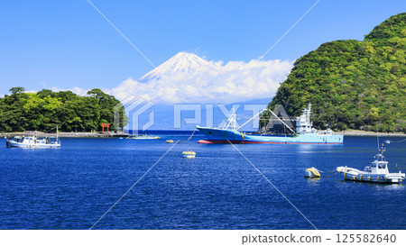 Suruga Bay and Mt. Fuji as seen from Toda Fishing Port Suruga Bay and Mt. Fuji as seen from Toda Fishing Port 125582640