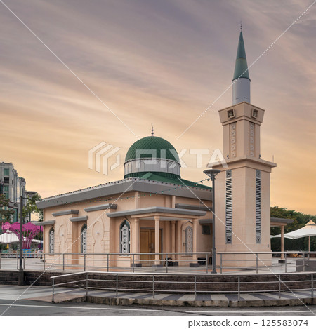 Exploring Surau Perempuan Mosque in Bandar Seri Begawan at Sunset Near Gadong Night Market Exploring Surau Perempuan Mosque in Bandar Seri Begawan at Sunset Near Gadong Night Market 125583074