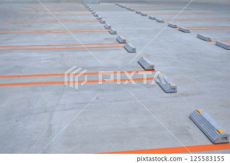 混凝土鋪砌停車場 混凝土鋪砌停車場 125583155