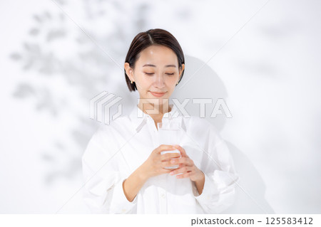 女性礦泉水 女性礦泉水 125583412