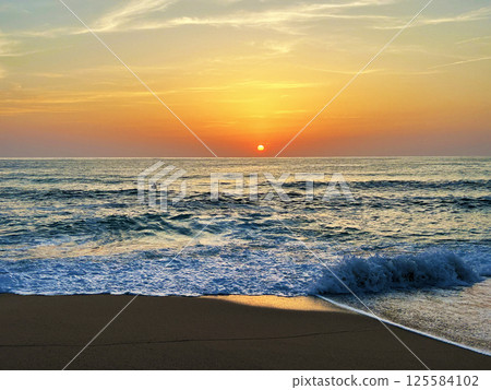 Sunset over the sea Sunset over the sea 125584102